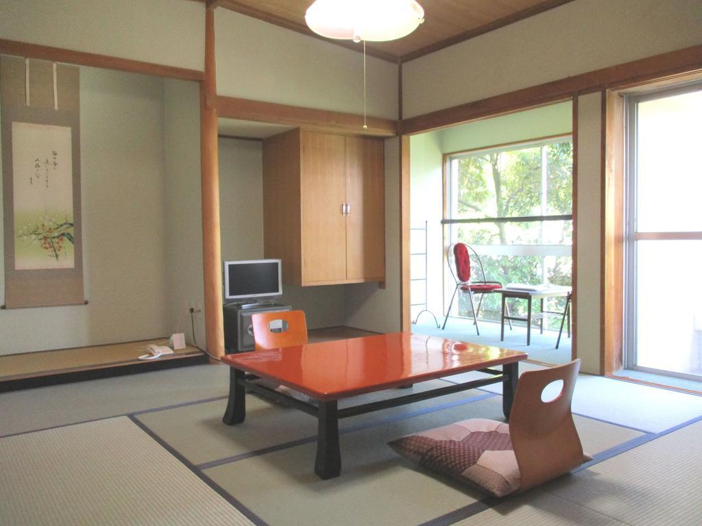 Отель Izunagaoka Onsen Azumaya Izunokuni Экстерьер фото